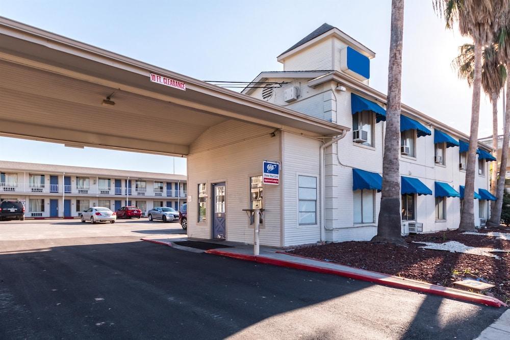 River Inn Motel San Antonio Exterior photo